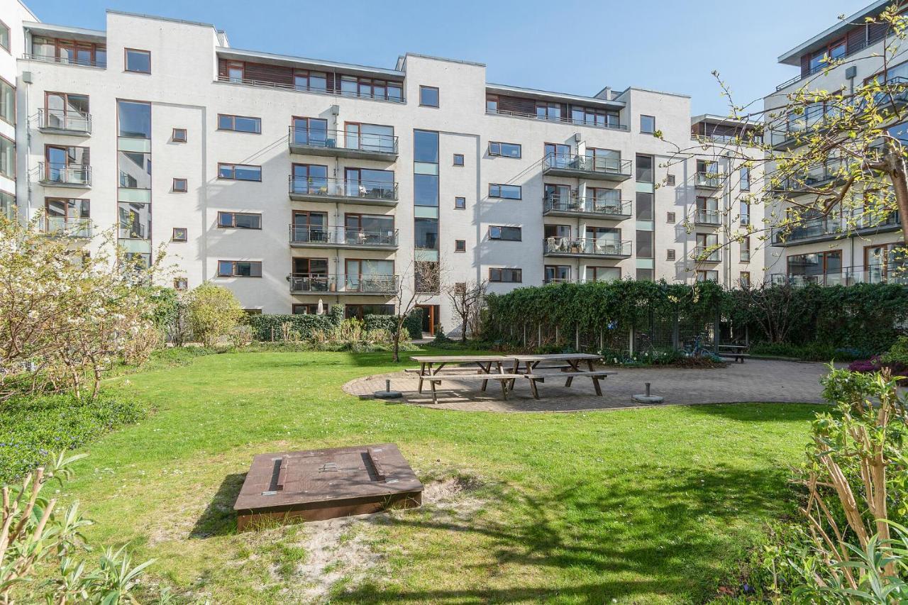 Scandi-Hygge 2 Bedroom Apartment In Charming Christianshavn Copenhagen Exterior photo