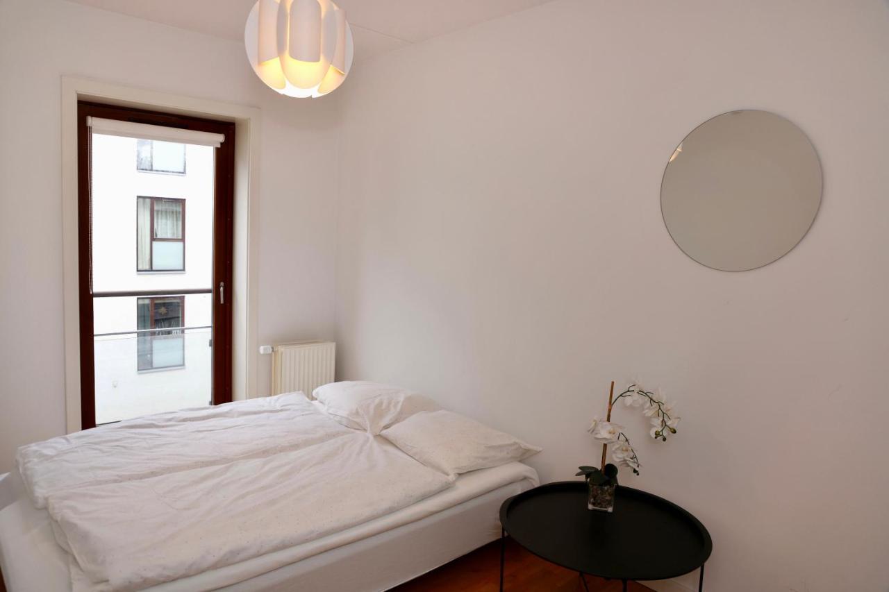 Scandi-Hygge 2 Bedroom Apartment In Charming Christianshavn Copenhagen Exterior photo